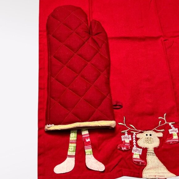 Jingles & Joy Holiday Kitchen Towel & Quilted Oven Mitt Set - Picture 5 of 11